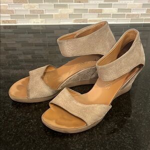 Paul Green Beige Wedge Sandals